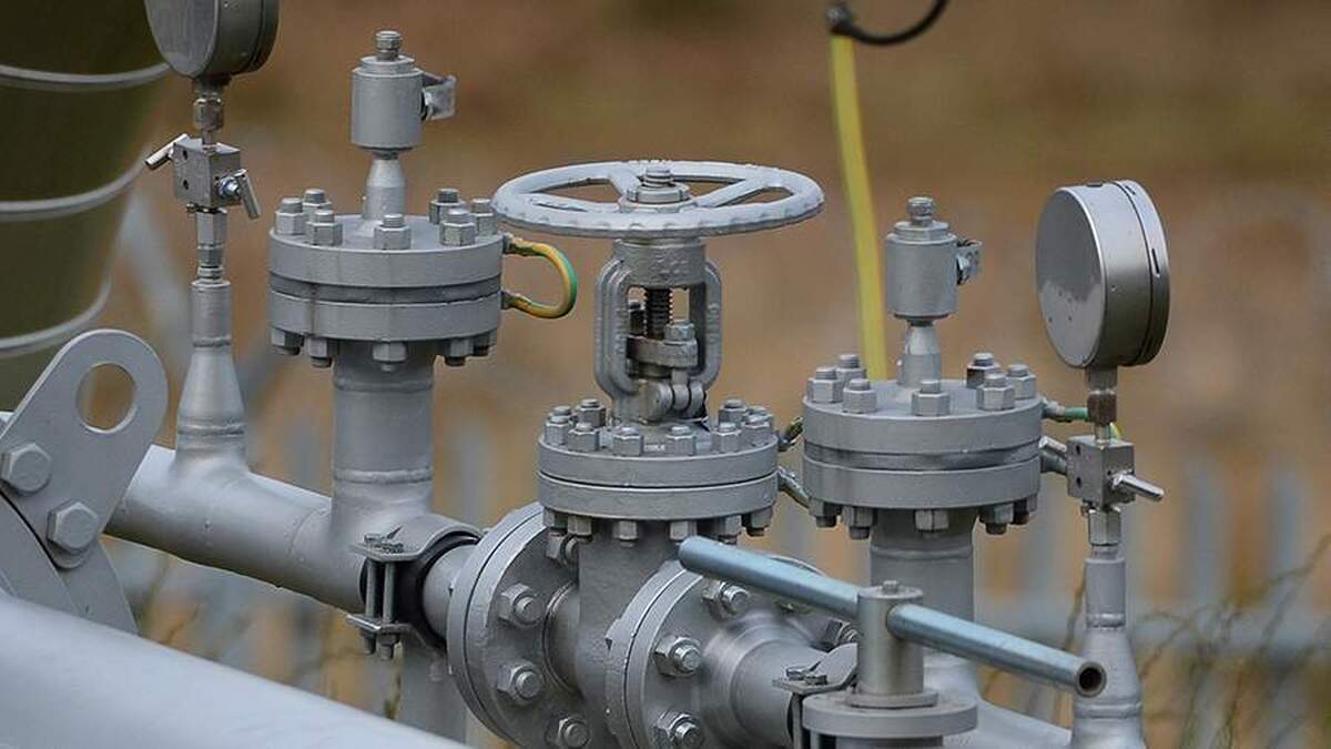 فایننشال تایمز از طرح‌های اتحادیه اروپا برای ممنوعیت قرارداد‌های جدید گازی با روسیه مطلع شد