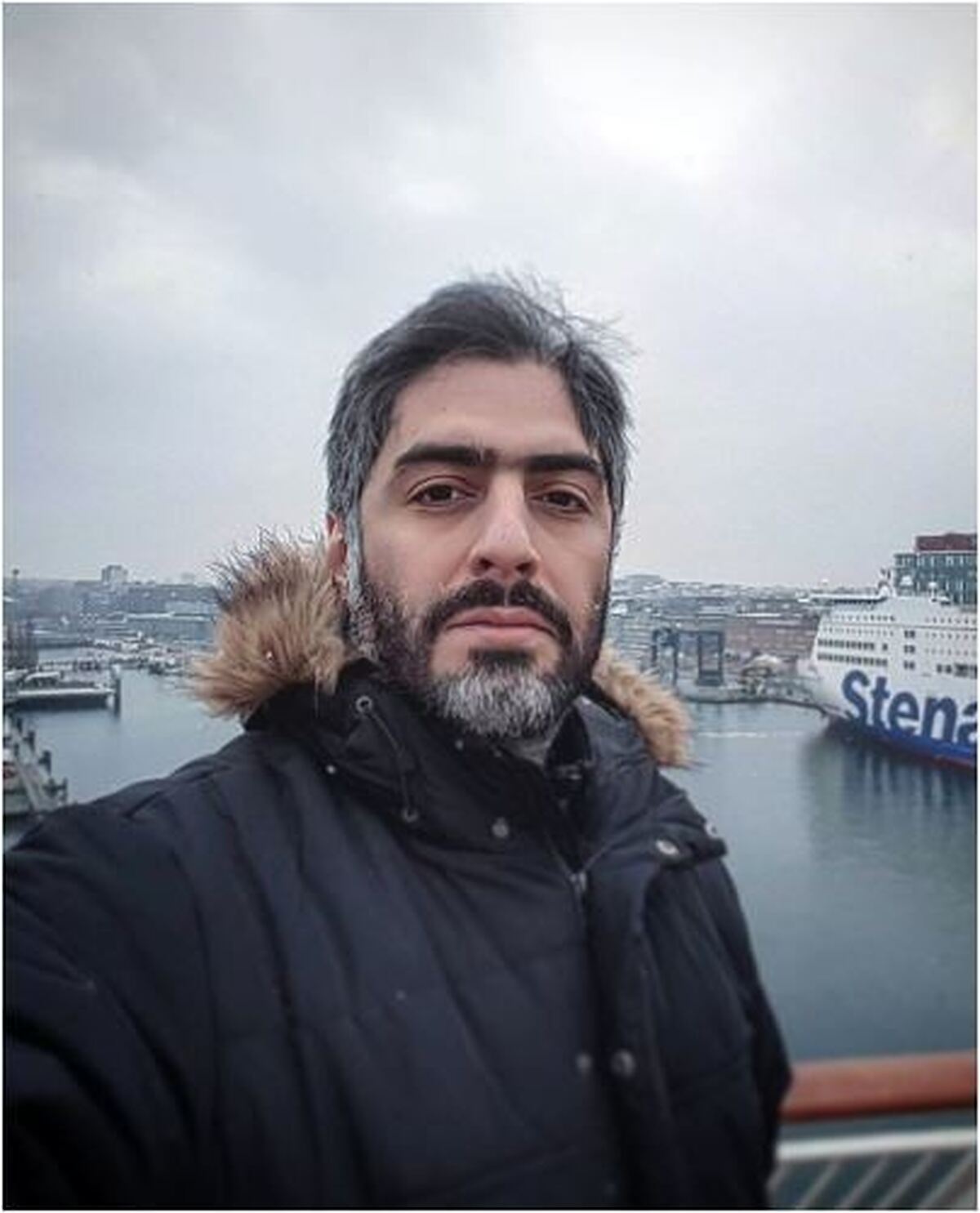 متن عاشقانه همسر خواننده ساره بیات برای خانم بازیگر با انتشار این عکس جلب توجه کرد