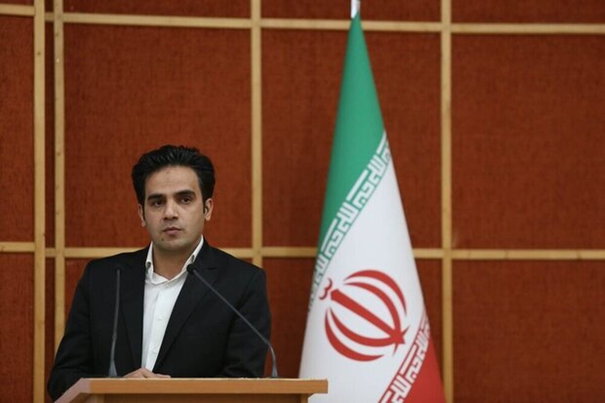 دشمن با هیچ تهدیدی نمیتواند اتحاد مردم را دچار انشقاق کند
