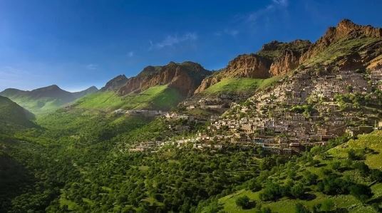 روستای اورامان تخت مریوان؛ یکی از جاذبه‌های گردشگری کردستان که نباید از دست بدید!