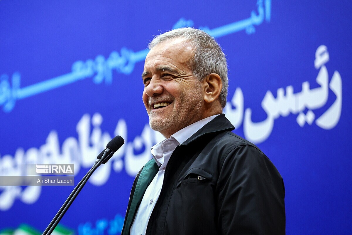 طباطبایی: دولت همراه و در کنار مردم و رئیس جمهور در میانه میدان است