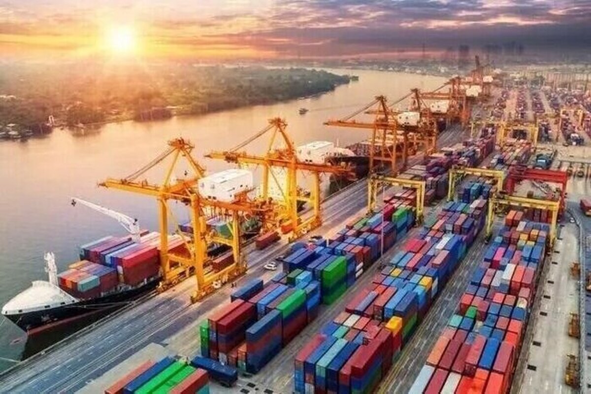 حمل‌ونقل کالا و مسافر بدون وقفه در جریان است/ انتقال مستمر کالا‌های اساسی از بنادر