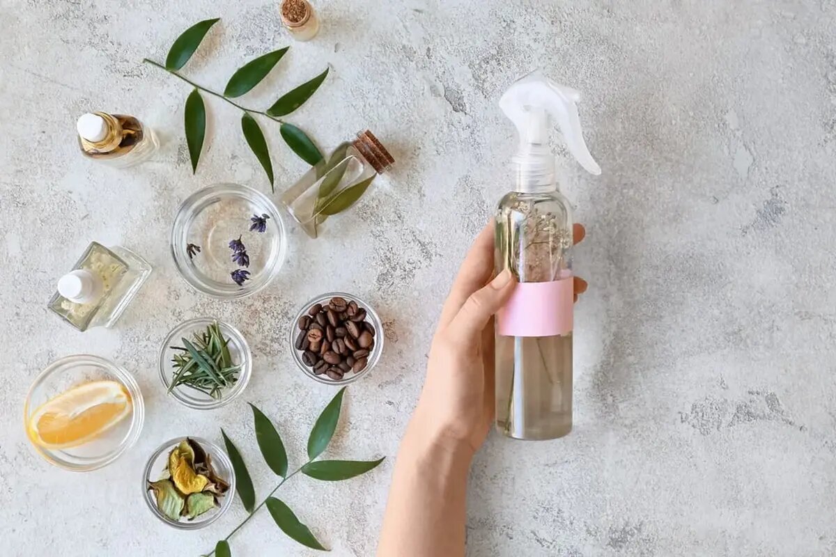 طرز تهیه عطر موی خانگی/یک تیر و دو نشان؛ هم تقویت کننده هم خوشبو کننده!