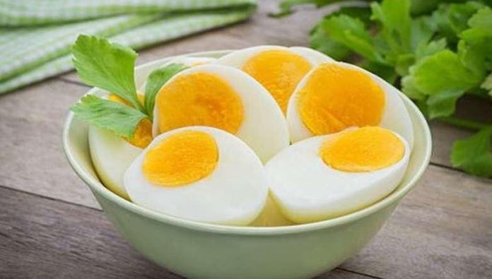 با این میان وعده‌های خوشمزه هوس خوراکی‌های پرکالری را کنترل کنید
