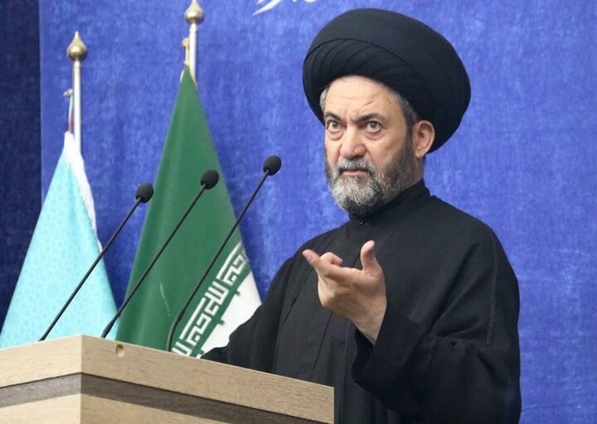 امام جمعه اردبیل: شریان اقتصادی دنیا در اختیار ایران است