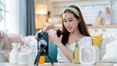 تاثیر روتین پوستی و محتوا‌های آرایشی روی نوجوانان