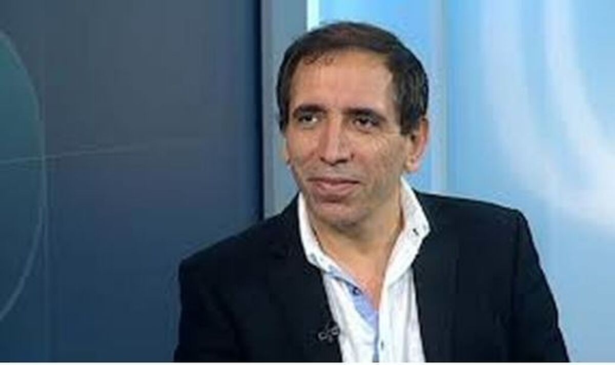 مخملباف جنگ را عامل ویرانی دانست