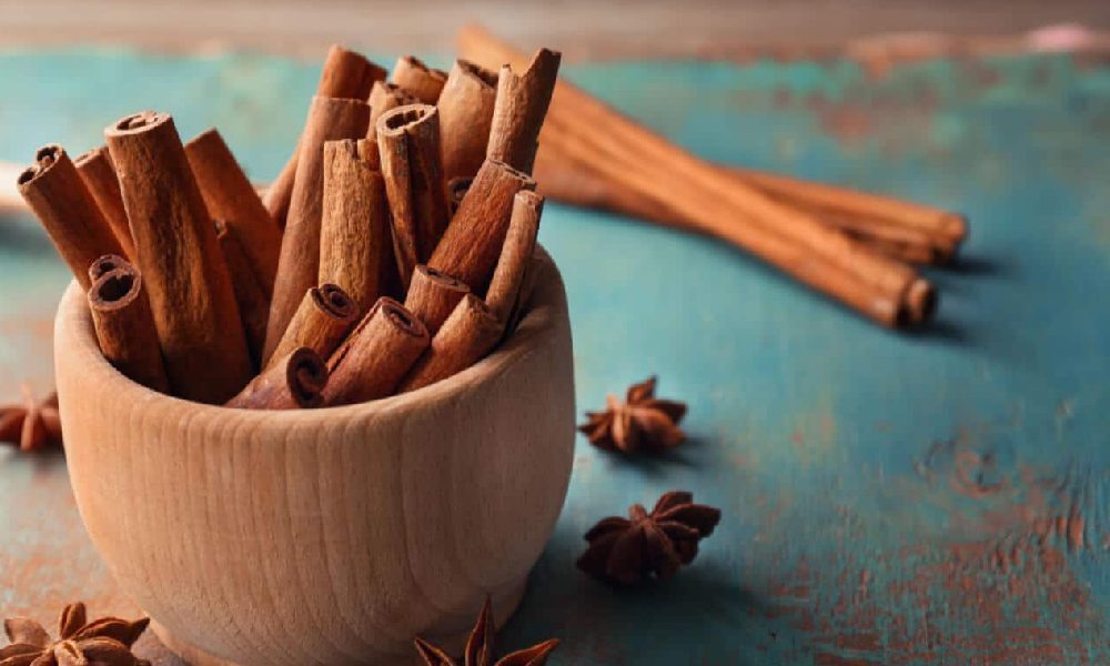 آیا چای دارچین خونریزی را در دوران قاعدگی زیاد می‌کند؟