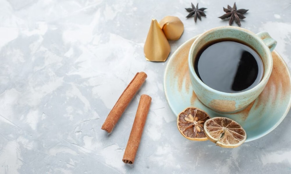 چرا طب سنتی شما را به مصرف چای دارچین تشویق می‌کند؟