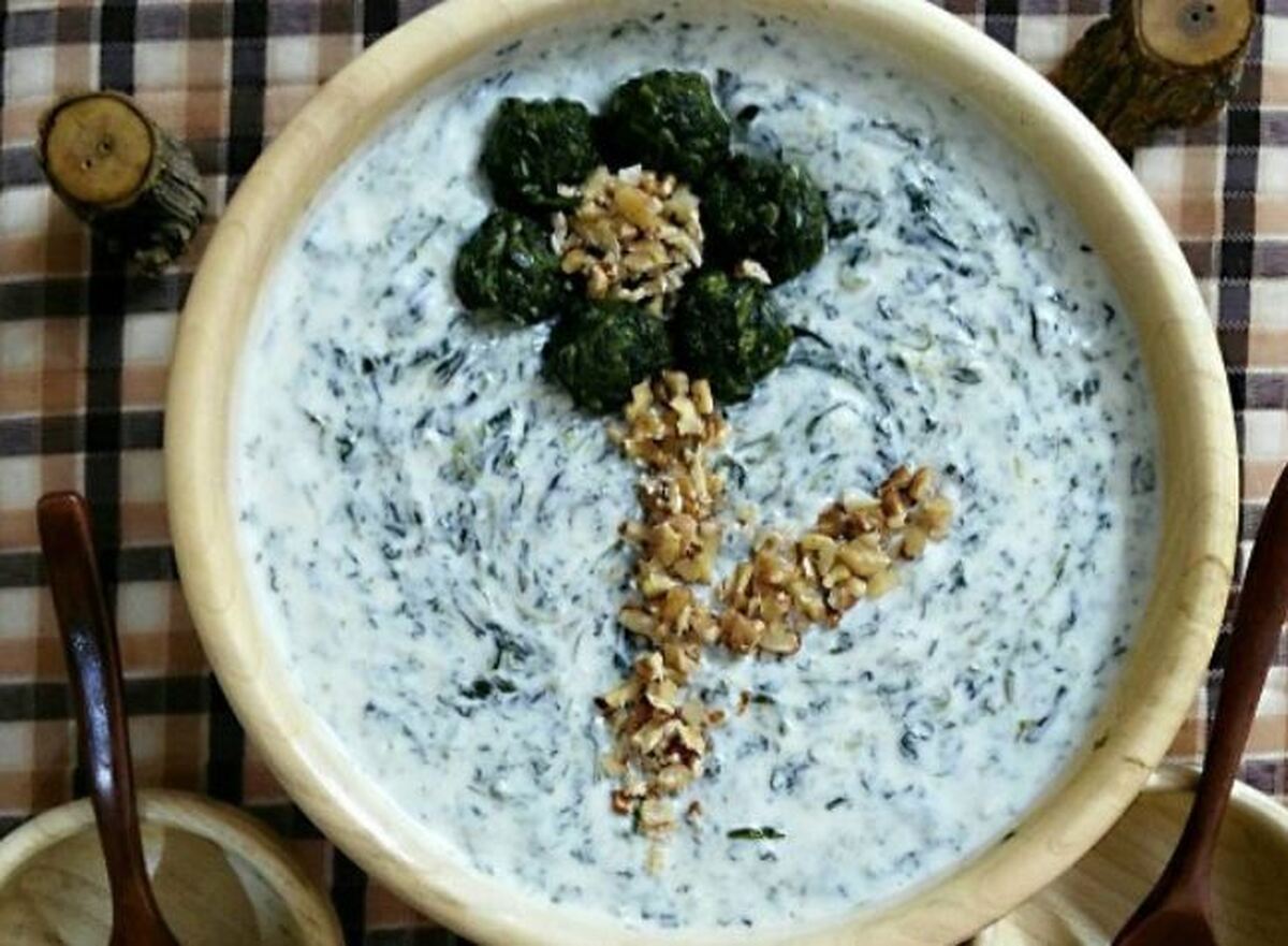 بورانی اسفناج یه ترکیب عالی و مفید برای سفره ناهار