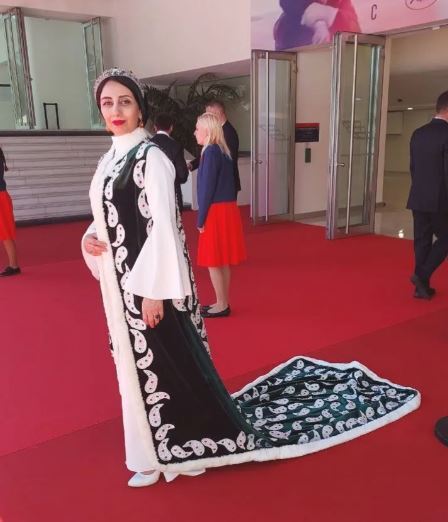 پوشش جالب طراح مد ایرانی در جشنواره کن + عکس