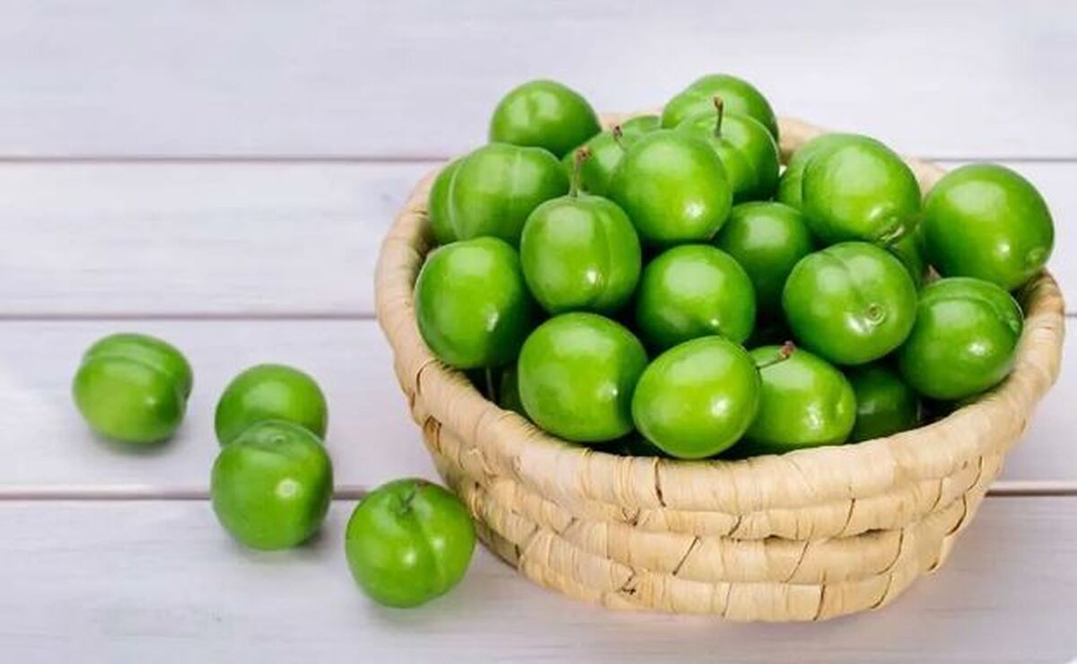 وقتی گوجه سبز بلای جان معده می‌شود