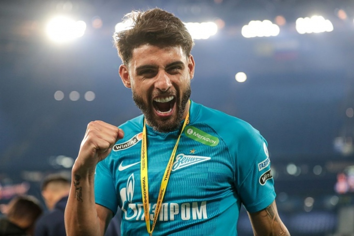 Sport Witness: ولورهمپتون برای جذب یوری آلبرتو، بازیکن سابق زنیت، پیشنهادی ۳۵ میلیون یورویی ارائه خواهد داد