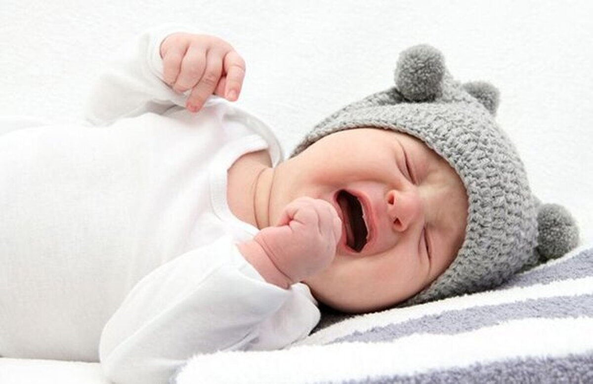 کم‌کاری تیروئید در نوزادان چگونه مشخص میشود؟