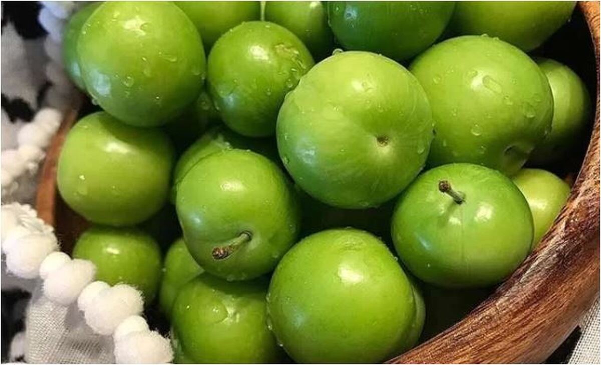 ممنوعیت‌های مصرف گوجه سبز برای این افراد
