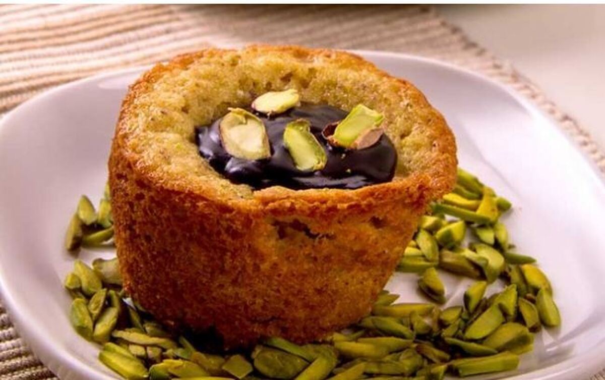 با ترکیب پسته و شکلات این کاپ کیک پرطرفدار را آماده کنید