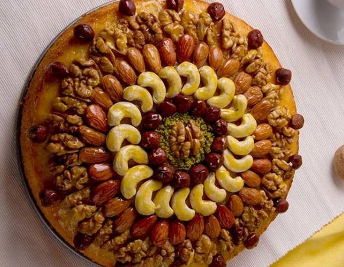 دستور این کیک مقوی و لاکچری آجیلی را از دست ندهید
