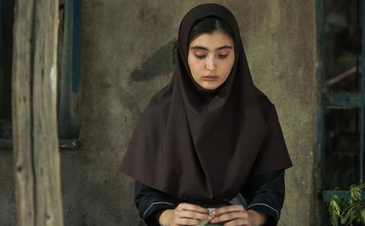 پرتره سیاه و سفید از چهره نچرال بازیگر نقش شکوفه در «وحشی» دیدن دارد!