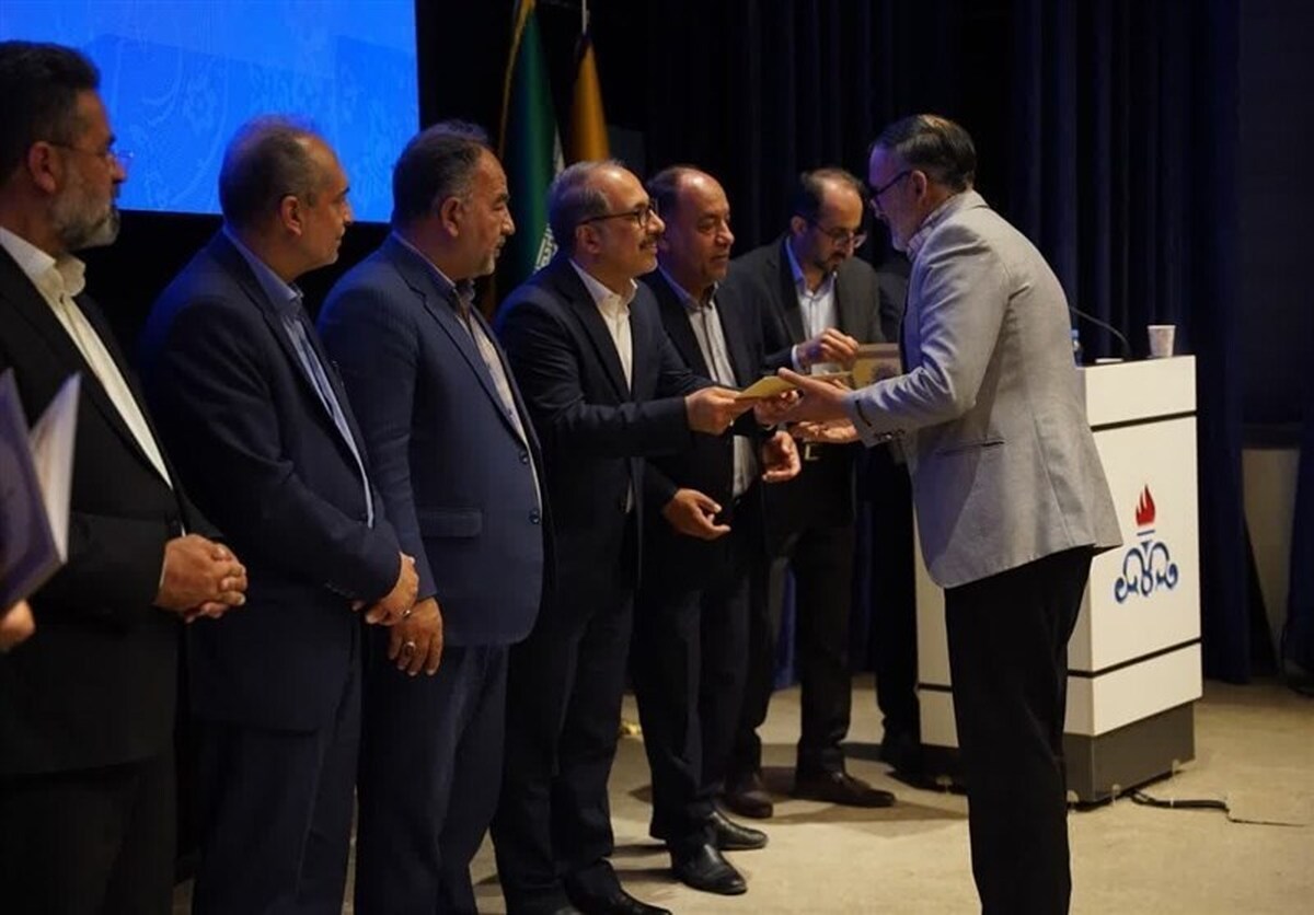 تقدیر از برندگان پویش کاهش ۱۰ درصدی مصرف گاز خراسان جنوبی