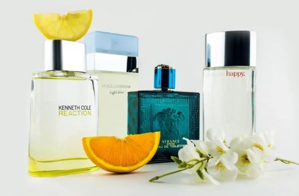 ۶ رایحه عطر که برای بالا بردن اعتماد به نفس استفاده می‌شود