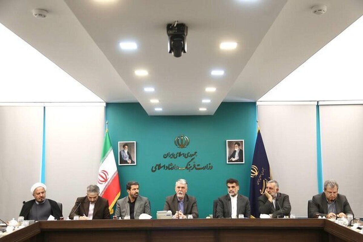 وزیر ارشاد: آیت‌الله بهاری همدانی جایگاه مهمی در جریان اخلاقی، تربیتی و سلوکی دارد