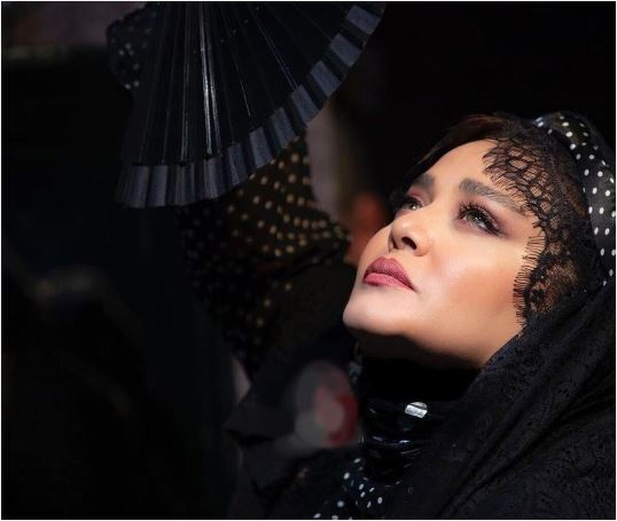 عکس لو رفته از بهاره رهنما با یک استایل زننده در قهوه خانه!