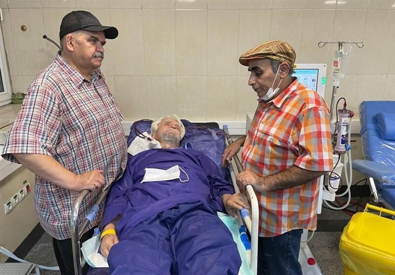 عنایت بخشی در کما نیست