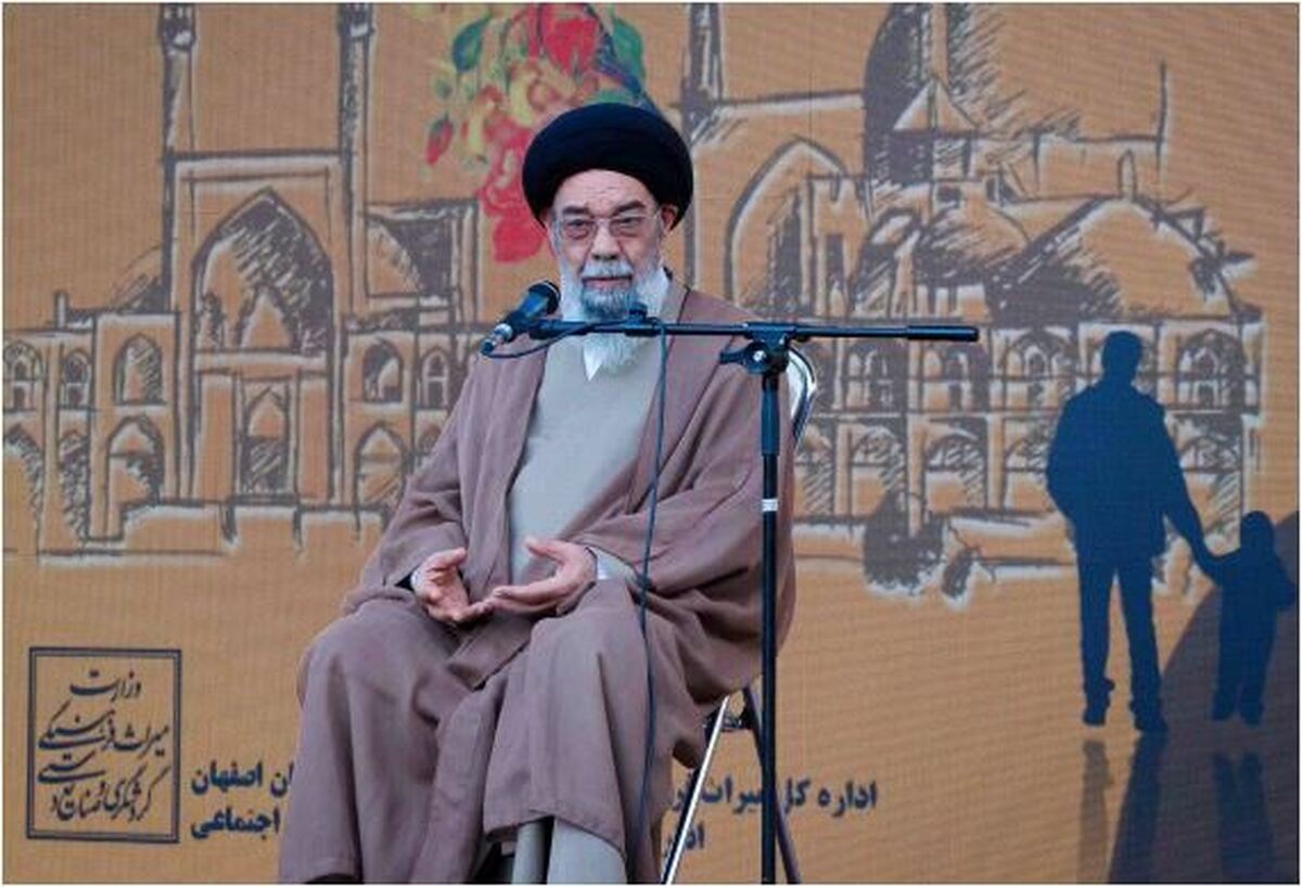 اظهارات عجیب امام جمعه اصفهان در مورد تخریب خانه‌های تاریخی!