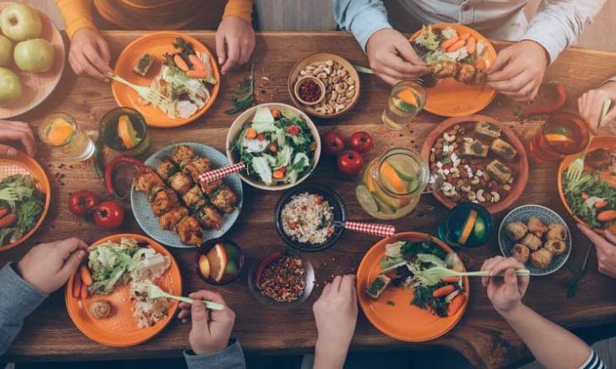 مطالعه: پرخوری همیشه باعث افزایش وزن نمی‌شود