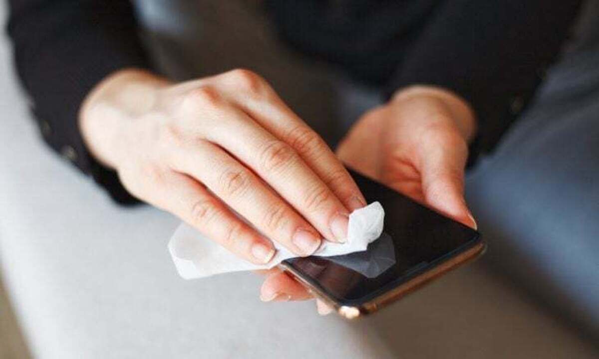 پزشکان بیماری‌های عفونی ناشی از تلفن‌های هوشمند را آشکار می‌کنند