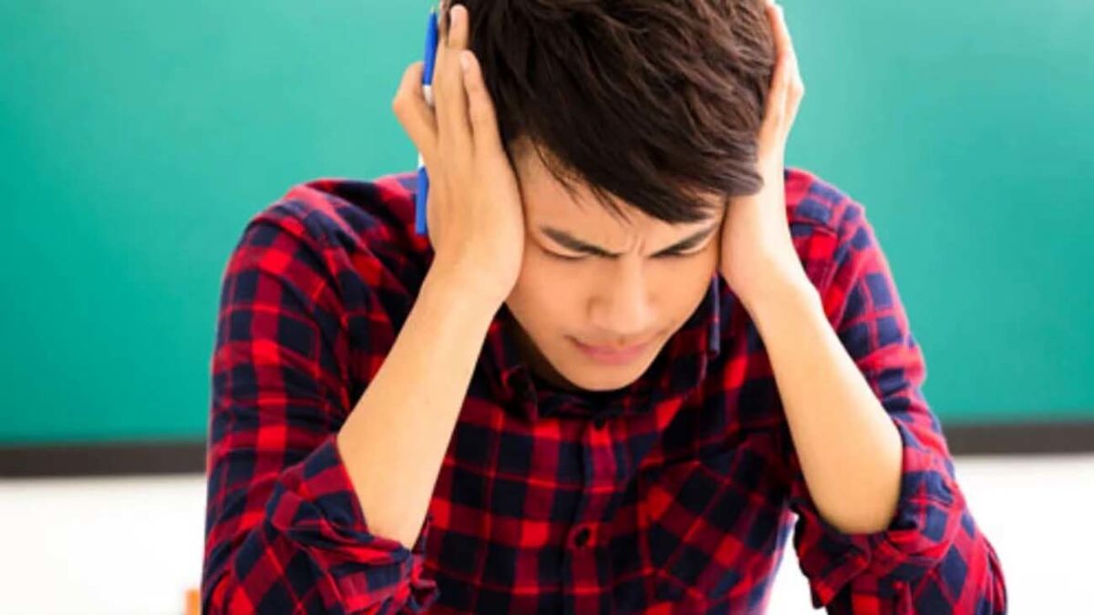 استفاده بیش از ۲ ساعت از ابزار‌های دیجیتال سلامت روان نوجوانان را نابود میکند!