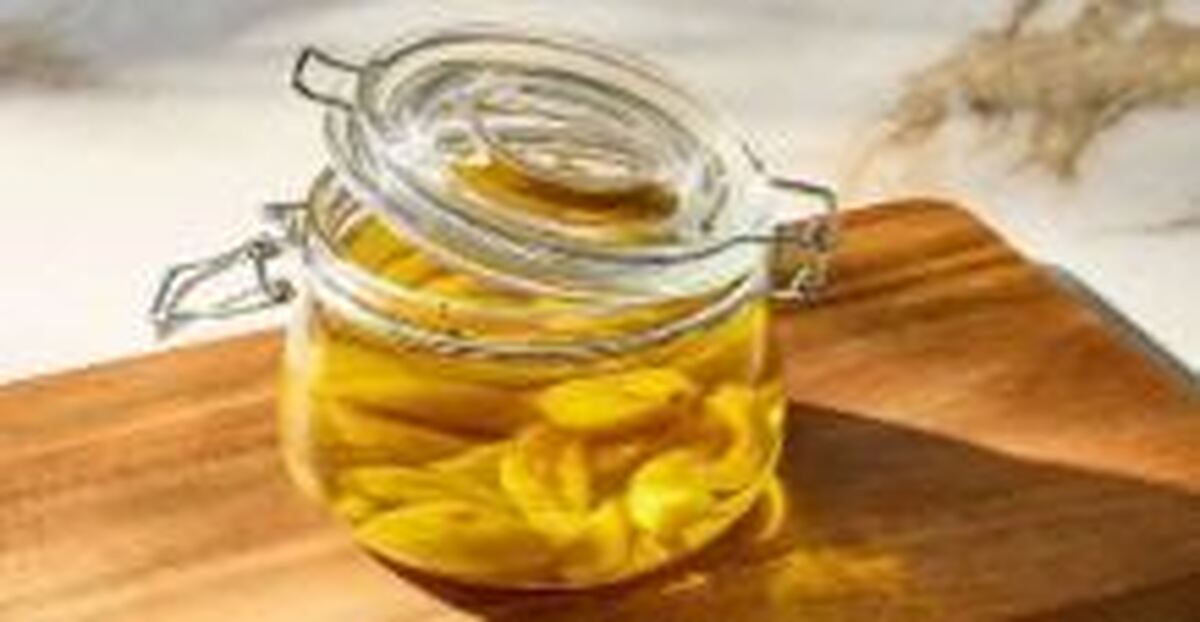 آموزش مرحله به مرحله تهیه روغن سیر خانگی