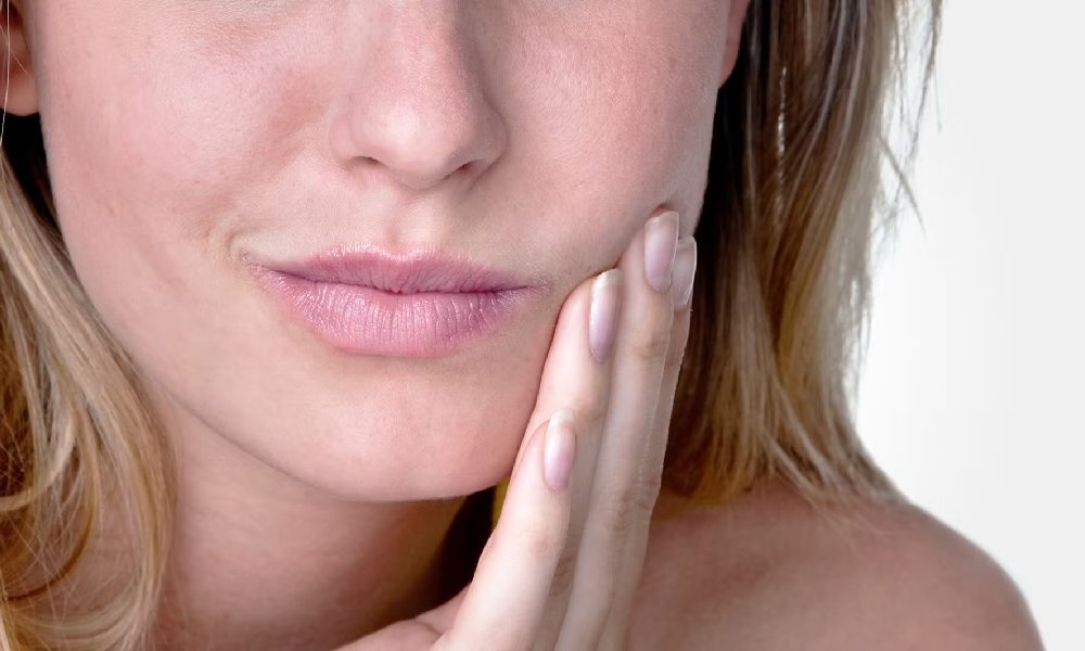 آفت دهان را چگونه از بین ببریم؟