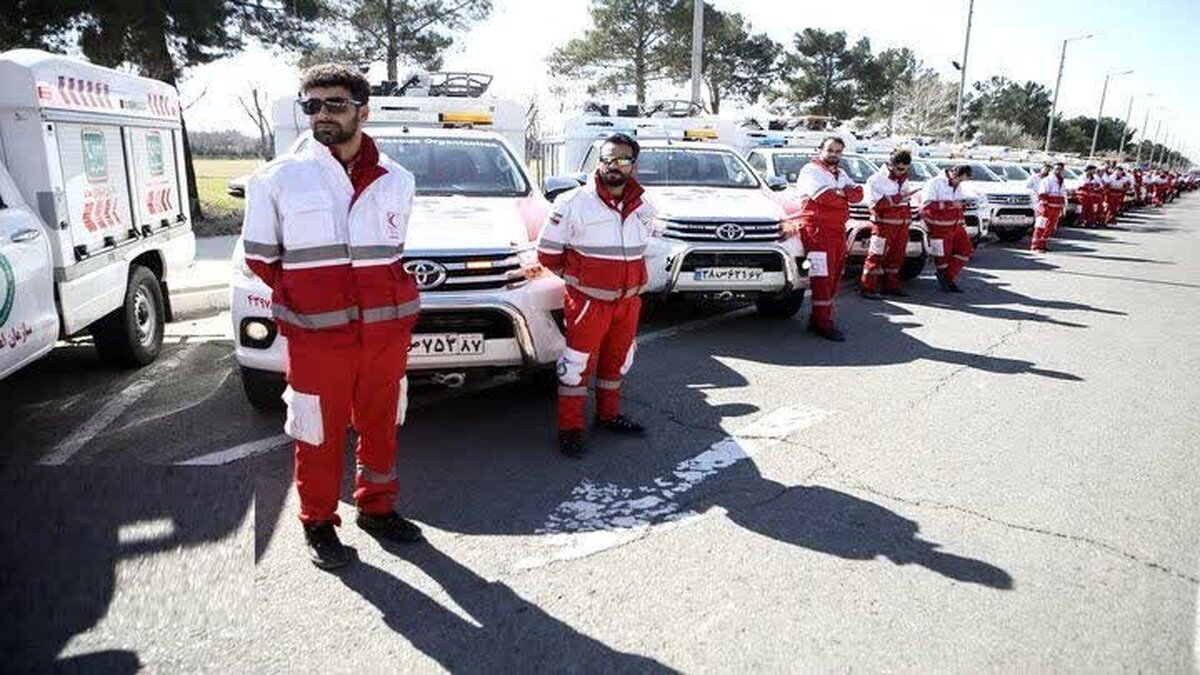 ارائه خدمات ۱۰ تیم امدادی هلال احمر با ورود حجاج در مرز مهران
