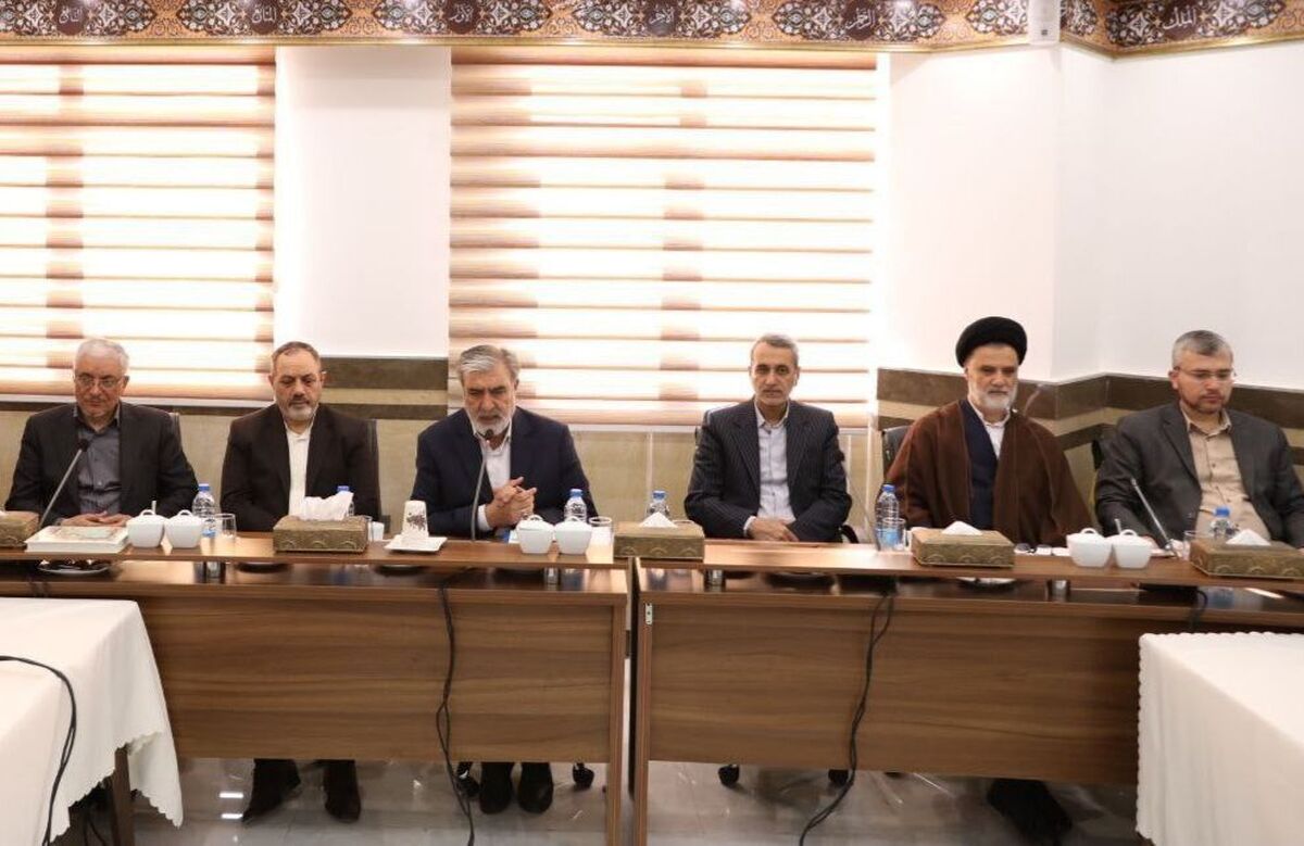 برنامه کمیسیون امنیت ملی و سیاست خارجی برای خروج از NPT