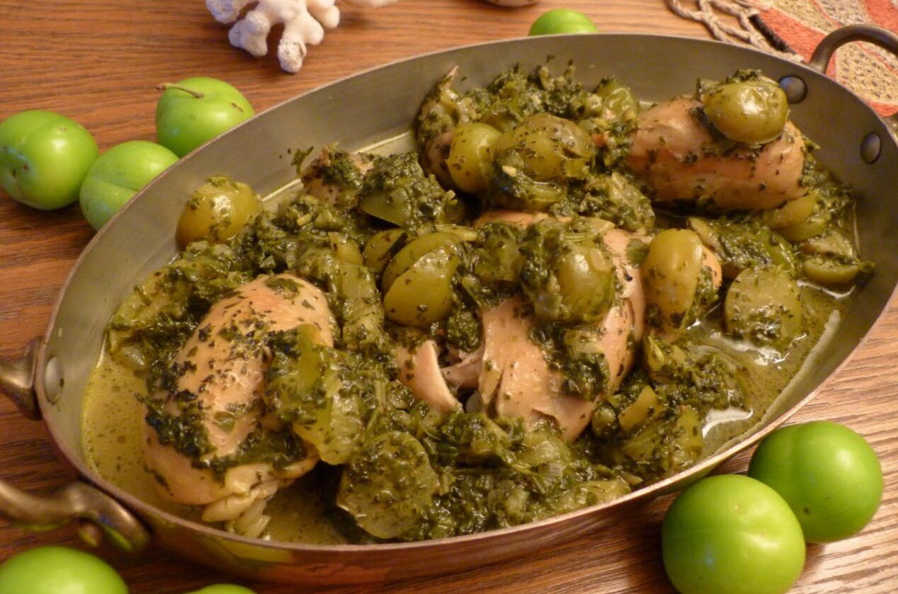 اگر به دنبال یک خورشت متفاوت با طعمی به یاد ماندنی هستید این غذا مخصوص شماست!