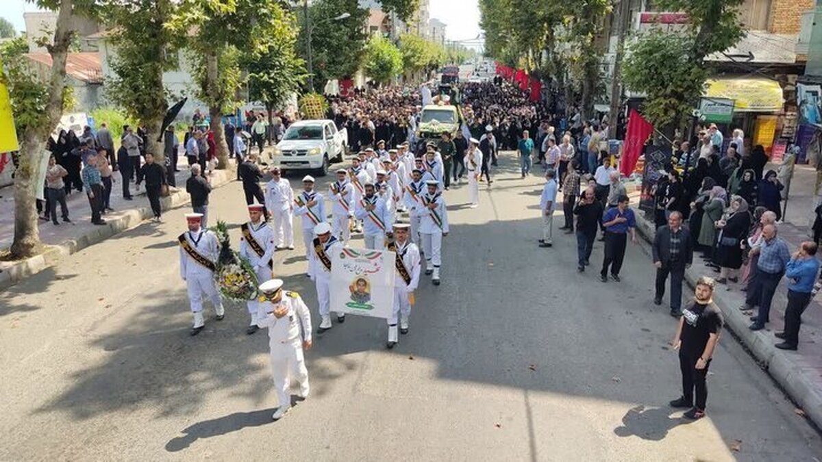 تشییع باشکوه پیکر مطهر شهید سرباز محمد امین سلطانی رزداری در رضوانشهر
