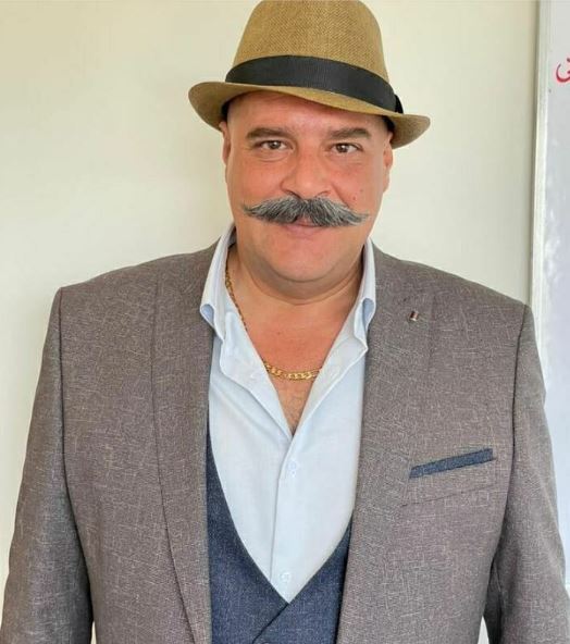 استایل داش مشتی طوری هومن برق نورد با سبیل‌های چخماقی
