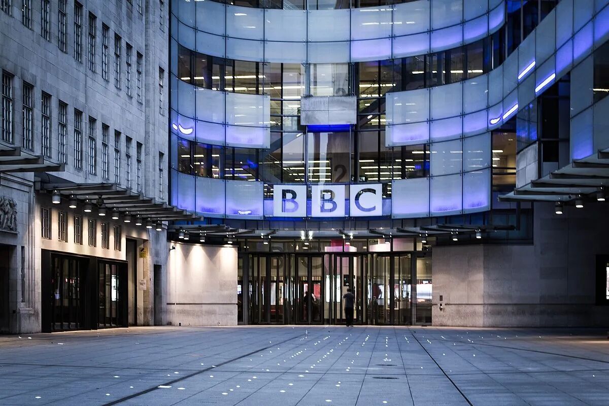 انتقاد به شبکه خبری BBC در پی جانبداری از رژیم صهیونیستی