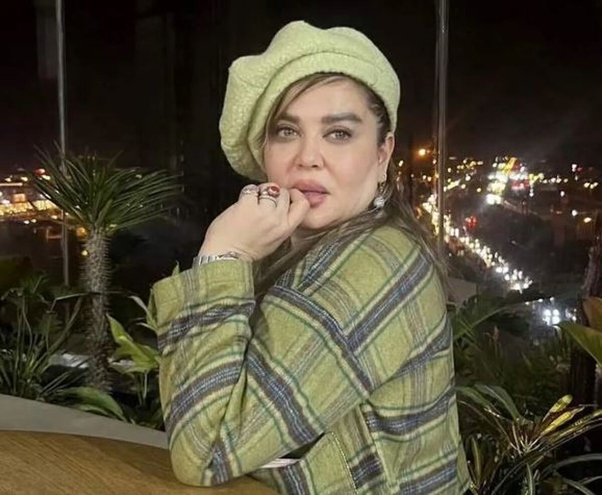 بهاره رهنما لباساش رو با گل و گیاه‌های درختان ست کرد! +عکس