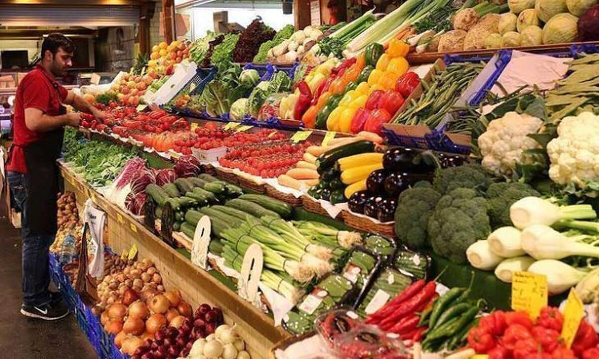 خوردن مقدار زیادی میوه و سبزیجات سلامت روان شما را بهبود می‌بخشد
