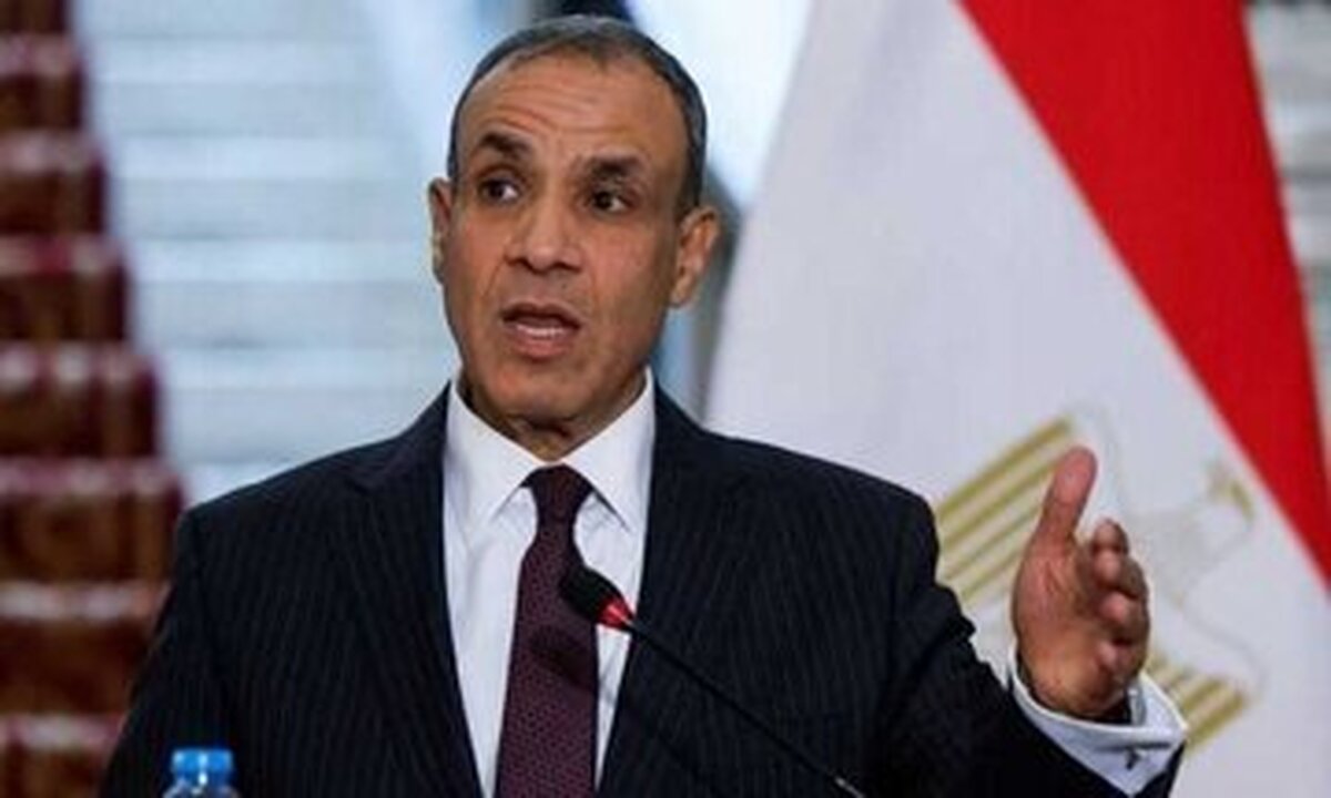 بحث وتبادل نظر وزیر خارجه مصر با همتایان فرانسوی وعربستانی خود