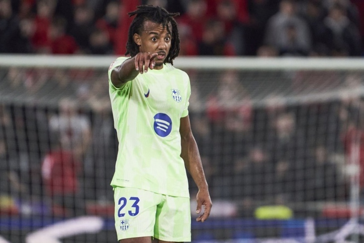 کونده با کنایه درباره جام باشگاه‌های جهان گفت: «بعضی‌ها همین الان هم یک سال است که فوتبال بازی می‌کنند...»