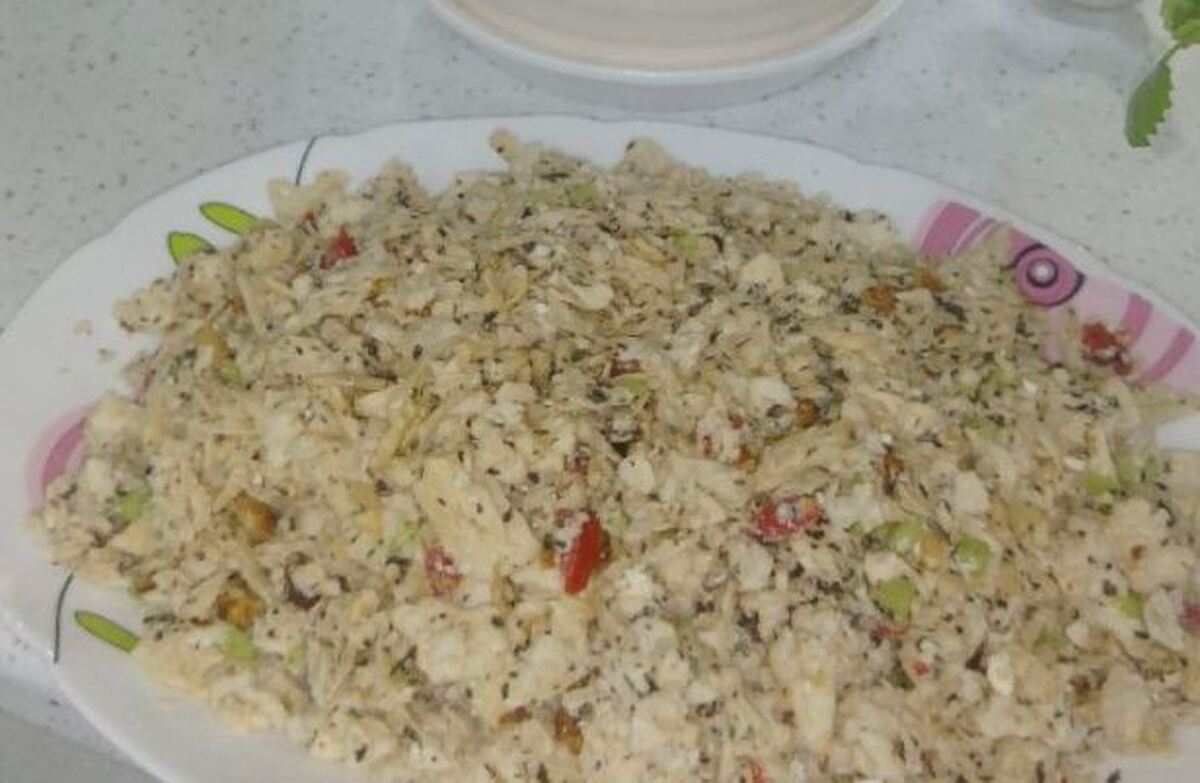 با نان خشک و پنیر این دیمنج تبریزی را آماده کنید