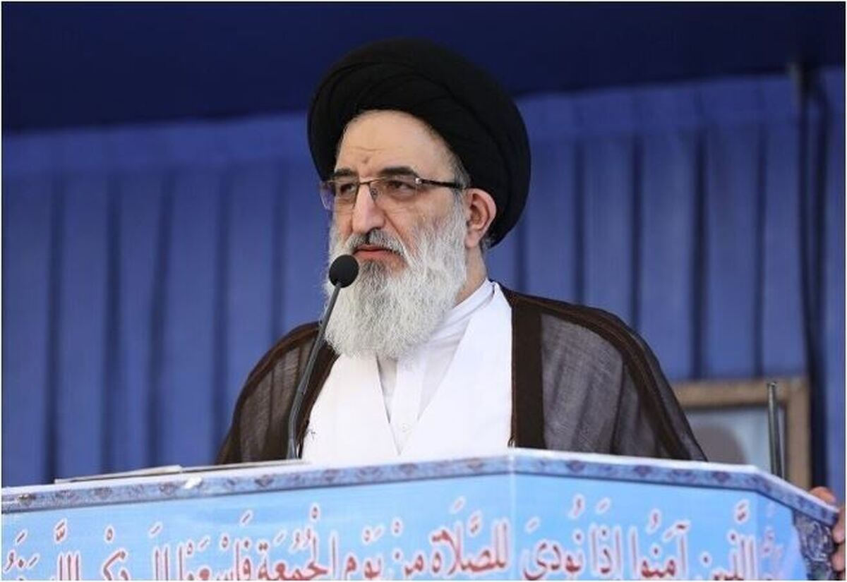 توصیه امام جمعه کرج برای پیگیری امور هسته‌ای