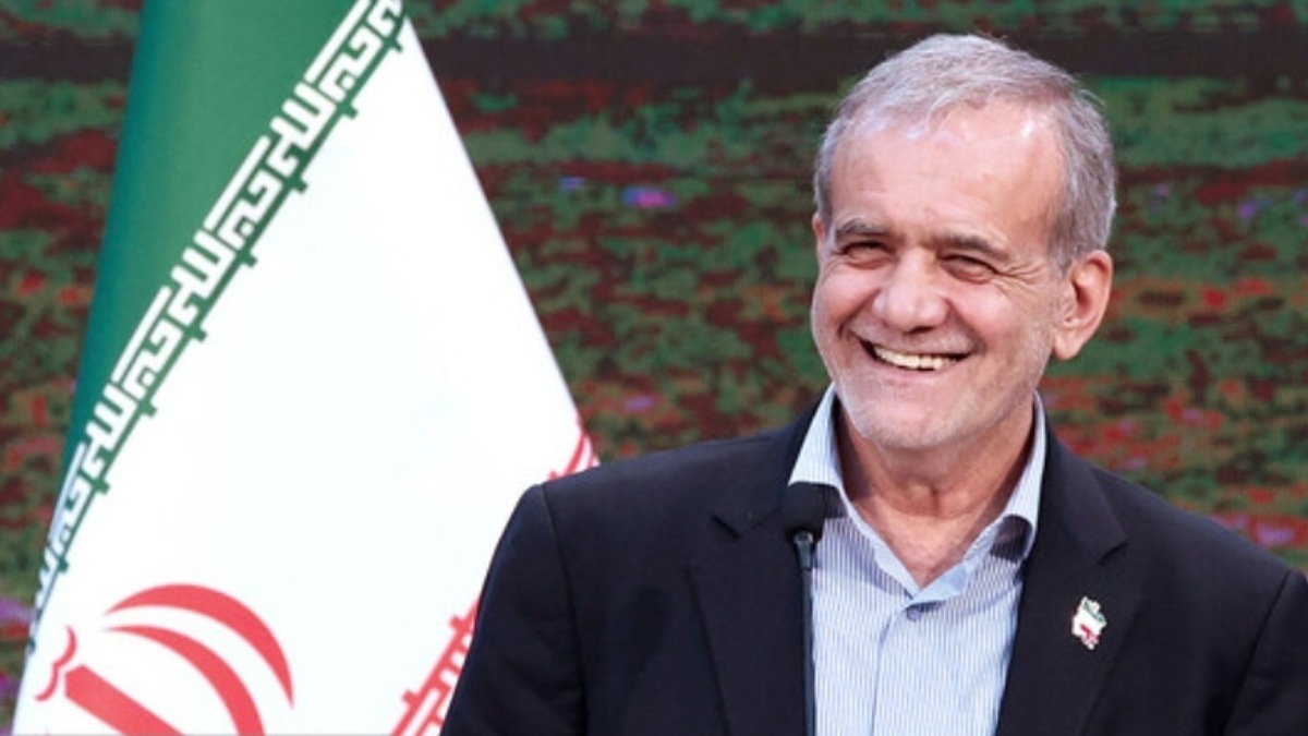 بی‌تکلفی ‎رئیس جمهور در مناسبات دیپلماتیک ربطی به ناآشنایی با پروتکل‌ها ندارد