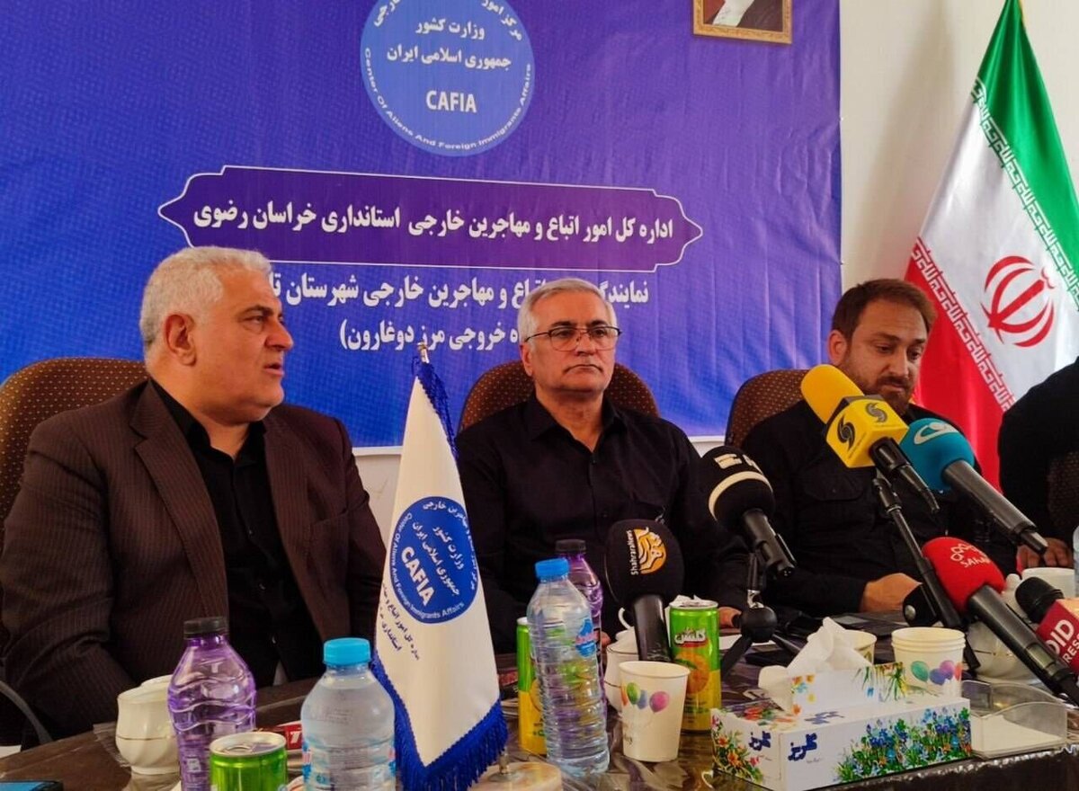شمقدری از ترک ۴۹۰ هزار تبعه افغانستانی خبر داد
