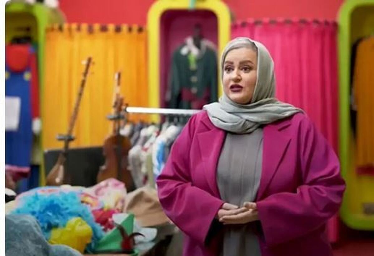 فتوشات‌های سیاه و سفید نعیمه نظام‌دوست با مانتو مزونی اش! +عکس