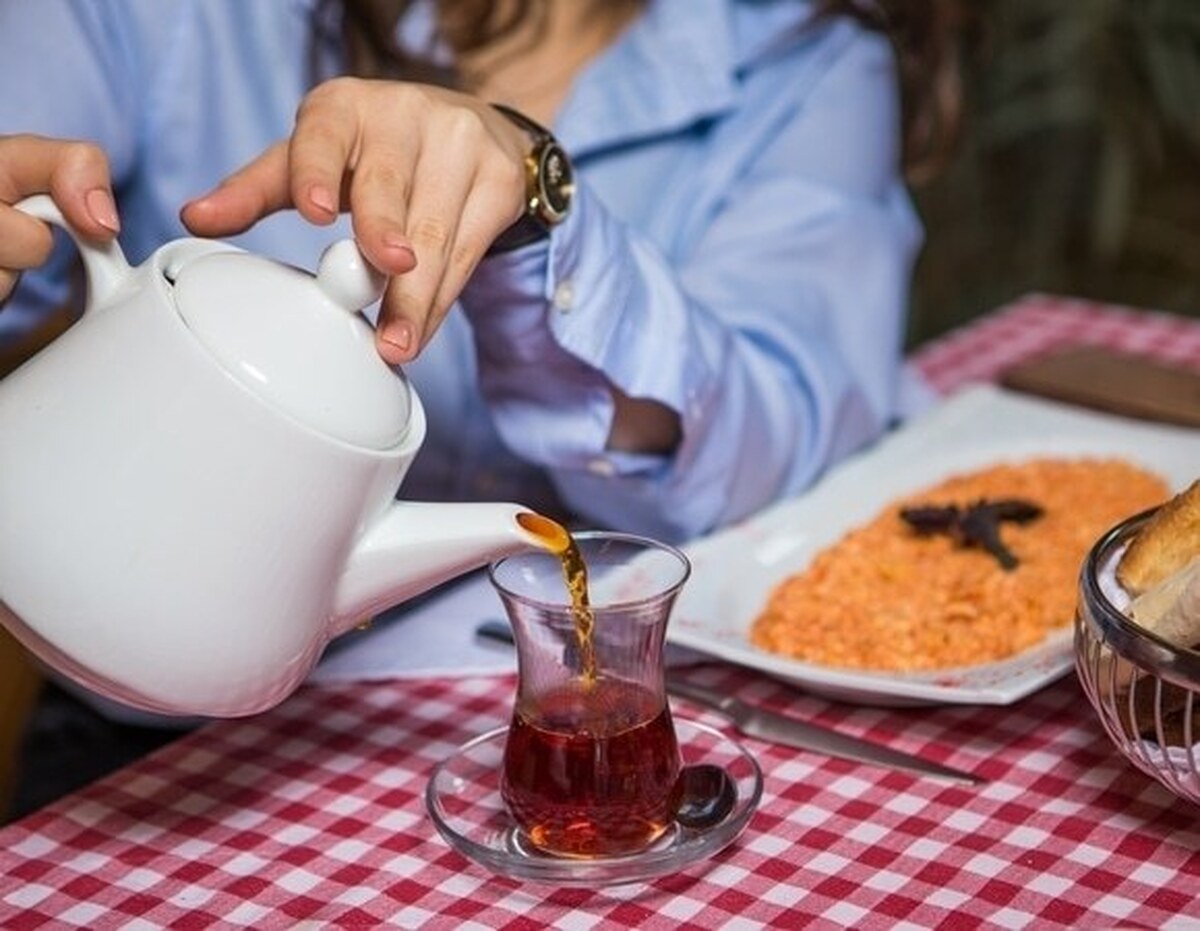 نوشیدن چای بعد از غذا و اشتباهات دیگری که برای سلامتی مضر هستند