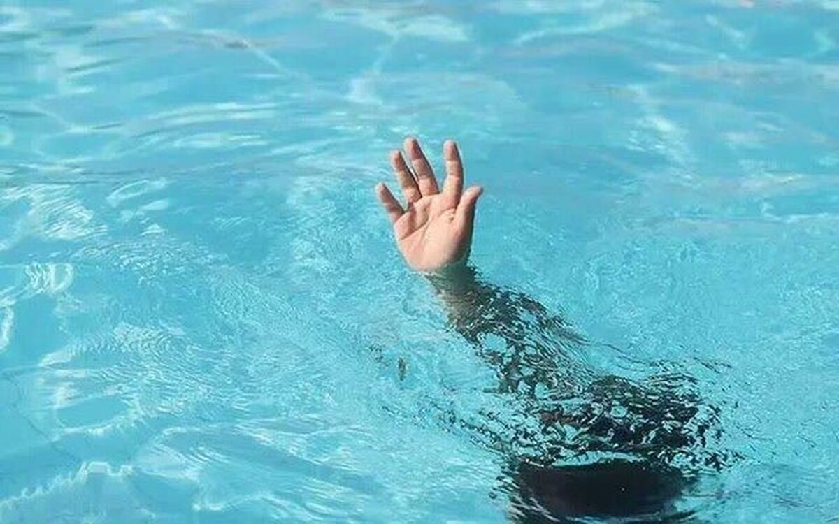 نجات نوجوان ۹ ساله از خطر غرق‌شدگی در ساحل دریای چابهار